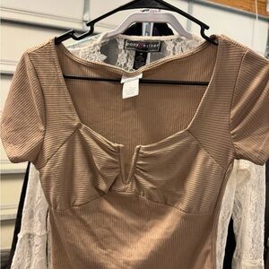 Rye 21 soft blouse size medium tanish gold